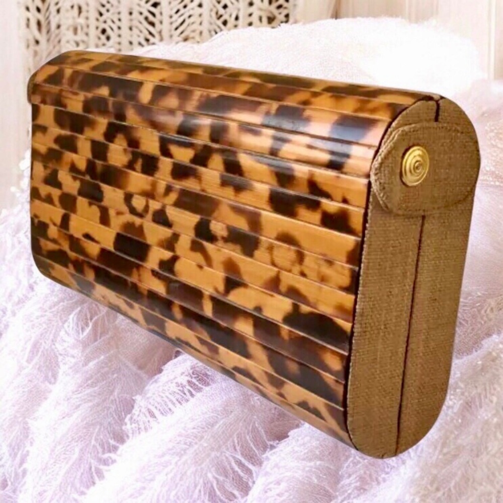 Vintage 60's Lucite Acrylic Clutch Purse Hard Shell Hinged Side Snap Closure